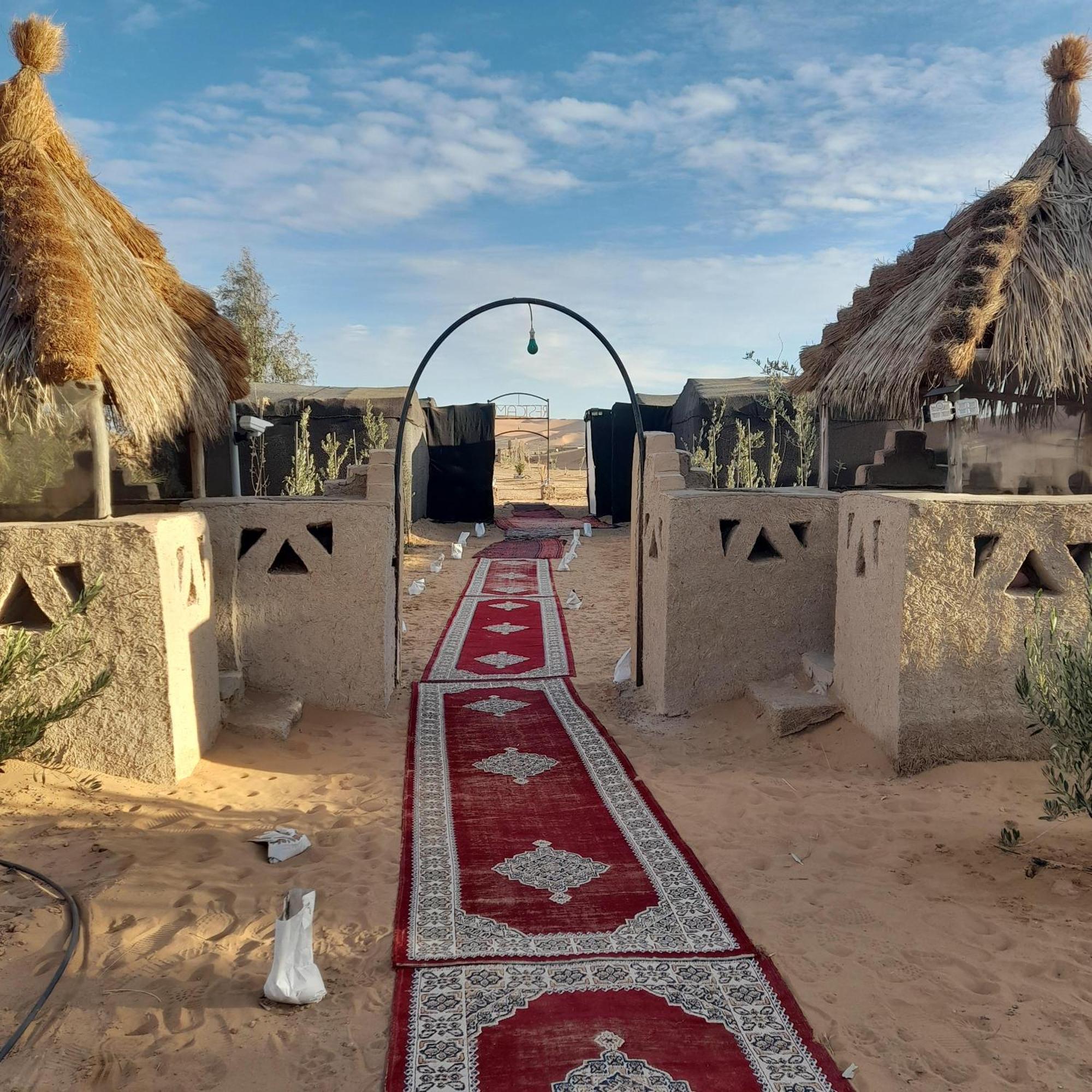 Отель Restcamp Ergchebbi Мерзуга Экстерьер фото